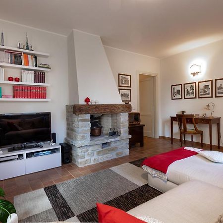 גוביו Altra Meta B&B מראה חיצוני תמונה