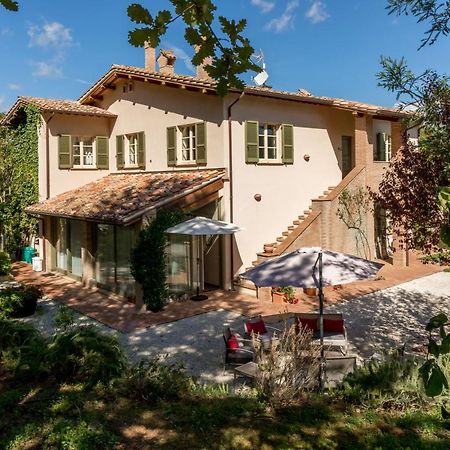 גוביו Altra Meta B&B מראה חיצוני תמונה
