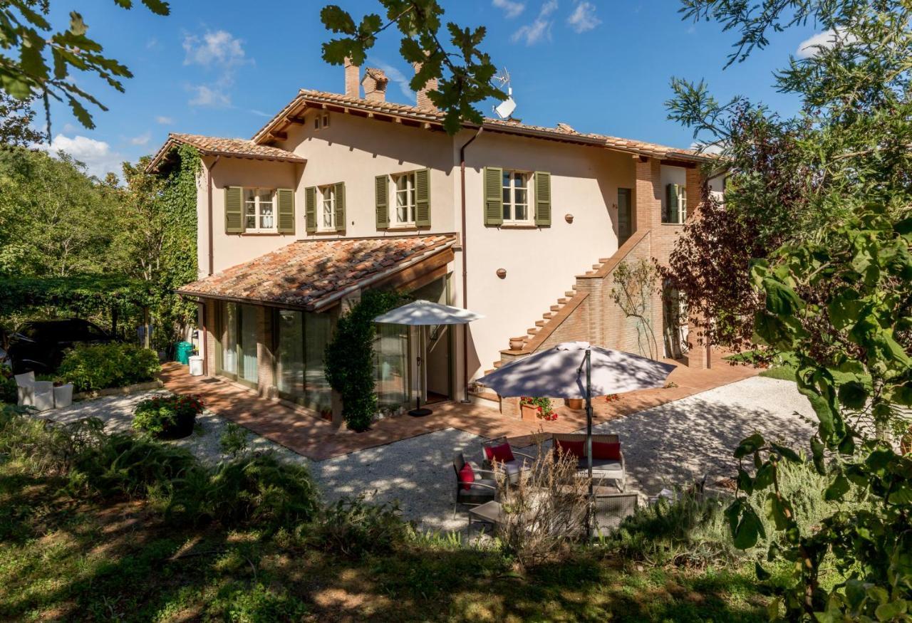 גוביו Altra Meta B&B מראה חיצוני תמונה