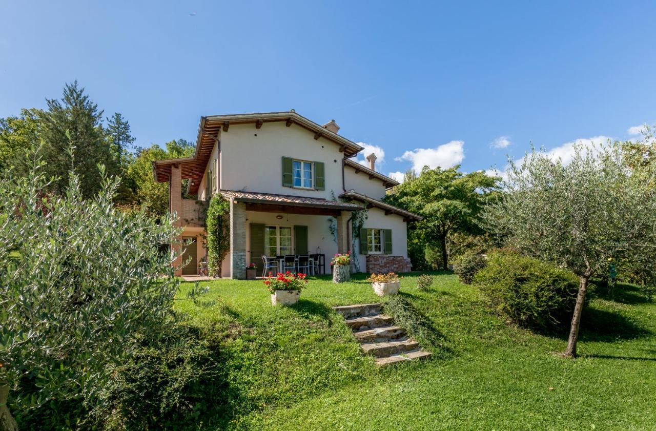 גוביו Altra Meta B&B מראה חיצוני תמונה